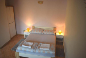  Apartment Bini  Молунат